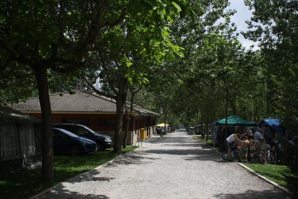 Bungalows Conca De Ter Vilallonga de Ter Exterior photo